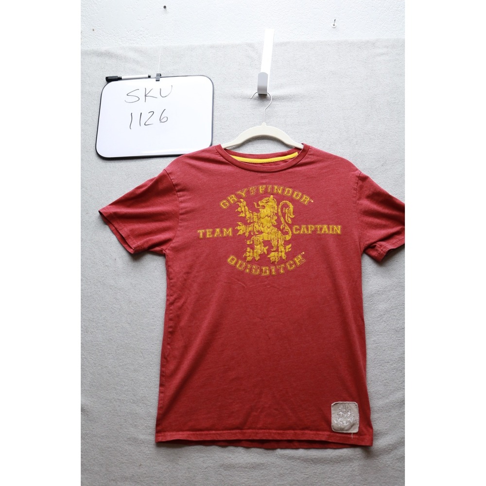 Universal Studios Harry Potter Shirt Small Red Gryffindor Quidditch Team Captain